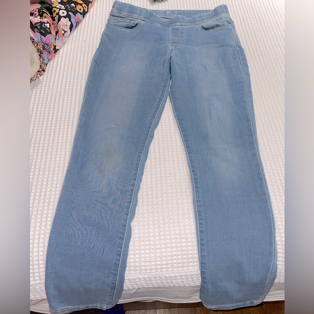 Levi’s women’s bootcut blue jeans